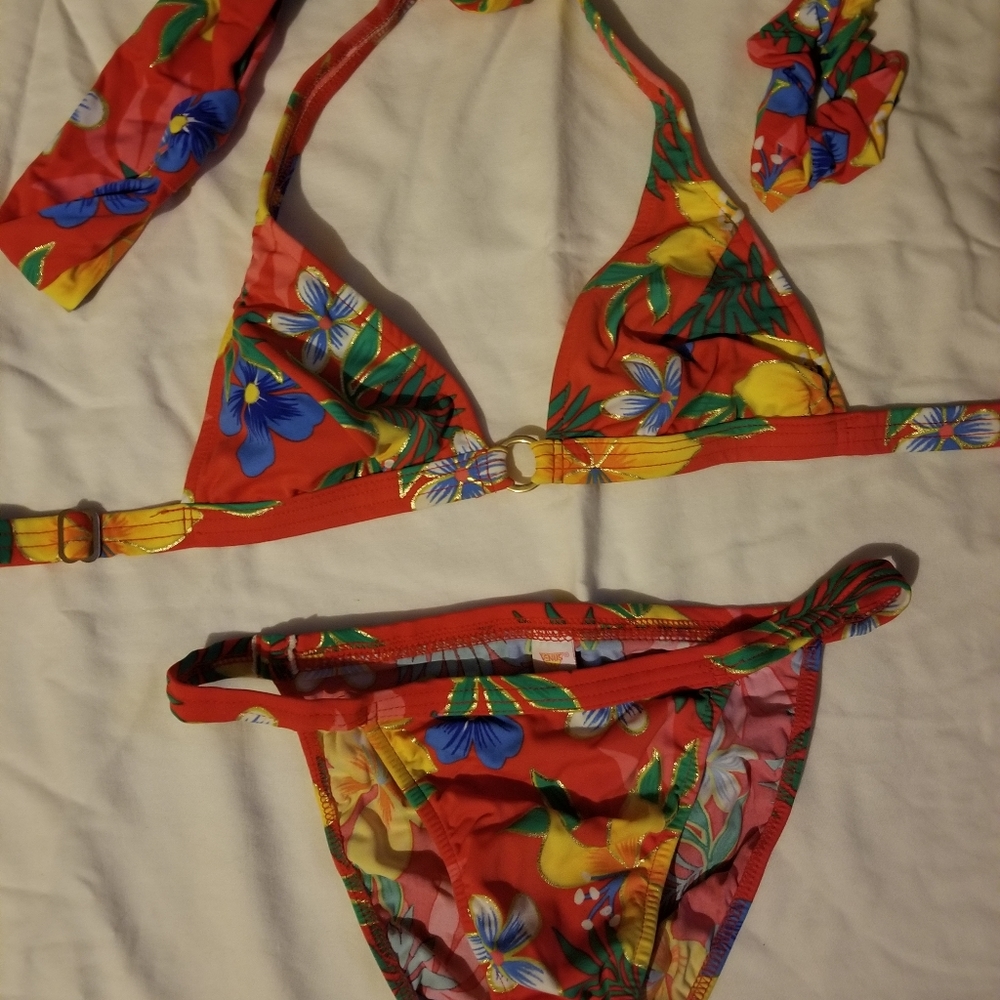 Venus Swimsuit nwot